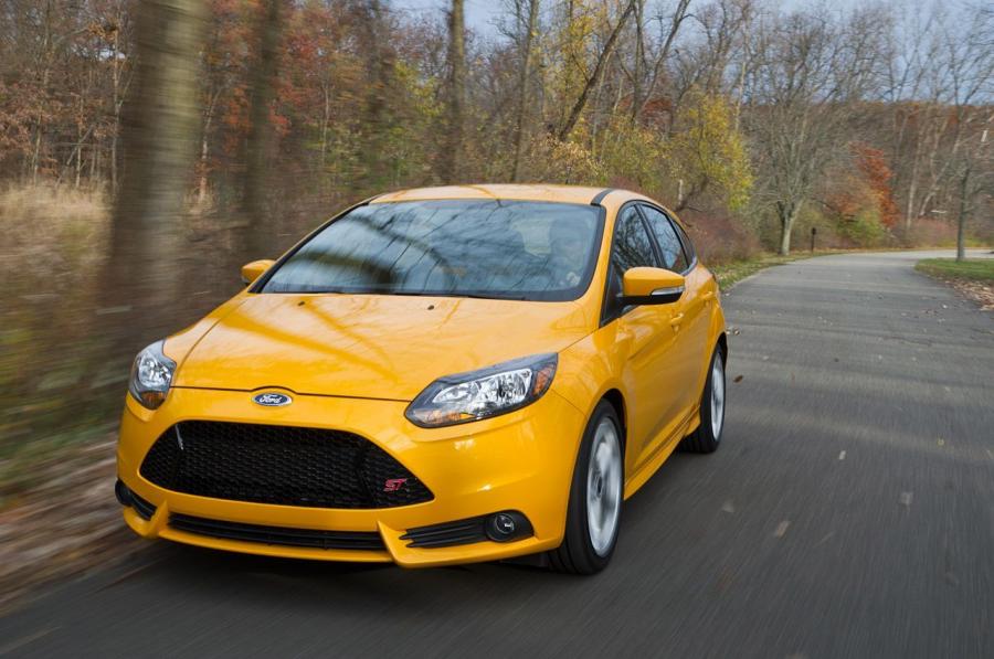  Ford Focus ST 2013 года  (фото 46 из 92)